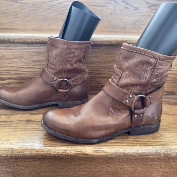 Frye Harness Ankle Boots Brown Leather 8.5 NWOT - Picture 8 of 11